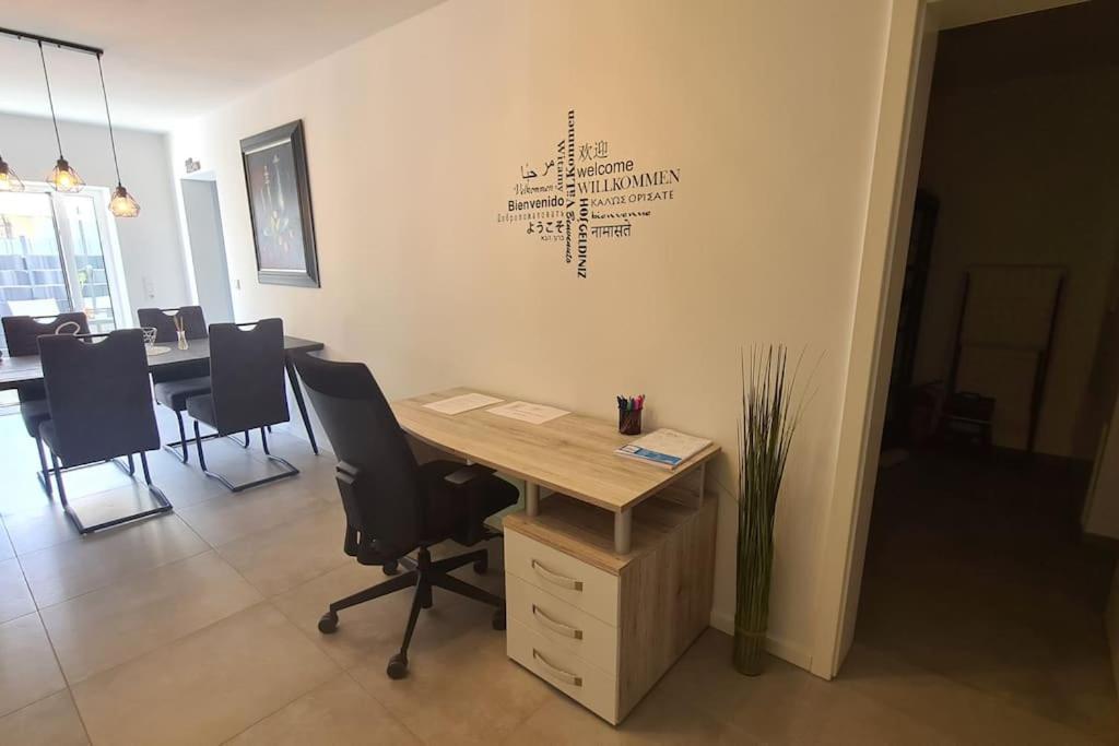 Grosse Moderne Ferienwohnung Auch Als Monteur Unterkunft Nutzbar, In Stolberg - Vicht ภายนอก รูปภาพ